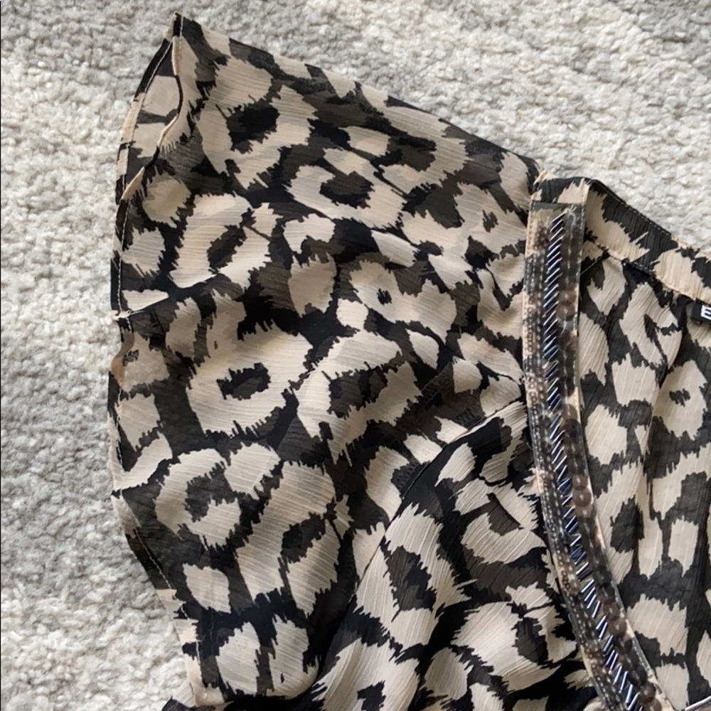 Express Top • bundle & save!!🛍 - Picture 4 of 5